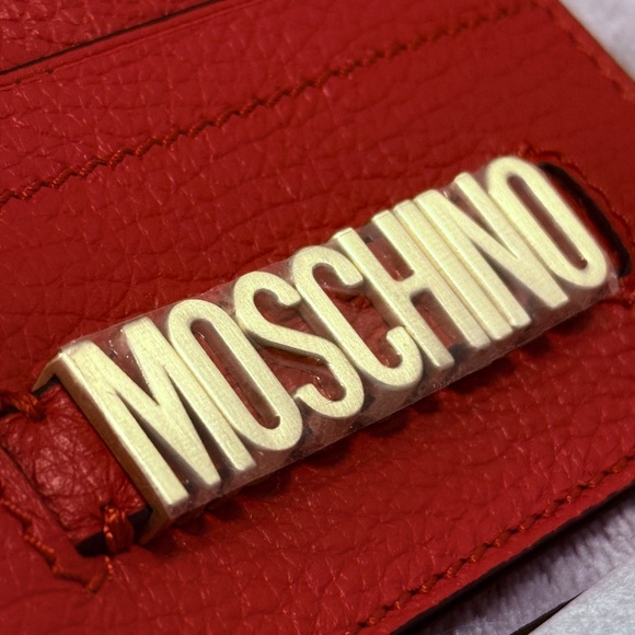 MOSCHINO - LEARHER CARDHOLDER - RED W/ GOLD HARDWARE - Picture 3 of 5
